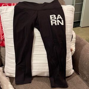 SOULCYCLE X Lulu Lemon Hamptons Barn Cropped Leggings